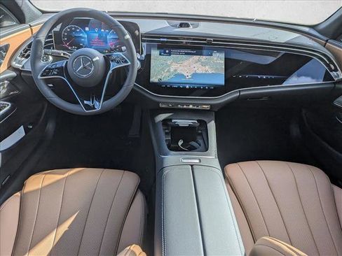 New 2026 Mercedes-Benz E 350 4MATIC Sedan image 16