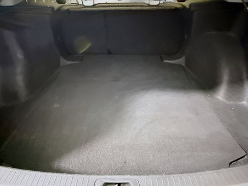 Used 2021 Toyota Corolla SE FWD image 34