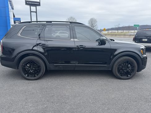 Used 2025 Kia Telluride EX X-Line image 2