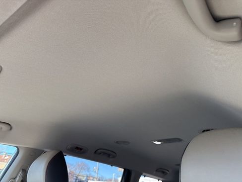 Used 2015 Kia Sedona EX w/ EX Premium Package image 32