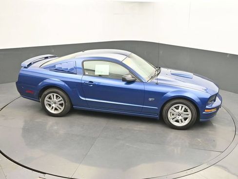 Used 2007 Ford Mustang GT Premium RWD image 32
