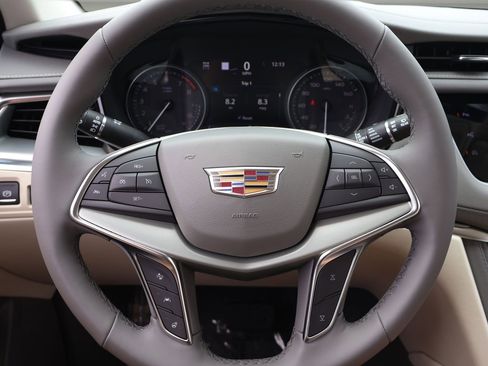 New 2026 Cadillac XT5 Premium Luxury w/ Driver Assist Package AWD/4WD image 18