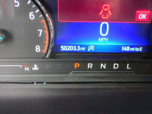 Used 2021 Ford Explorer XLT w/ Equipment Group 202A image 25