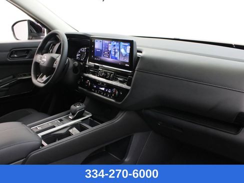 New 2026 Nissan Pathfinder SV image 22