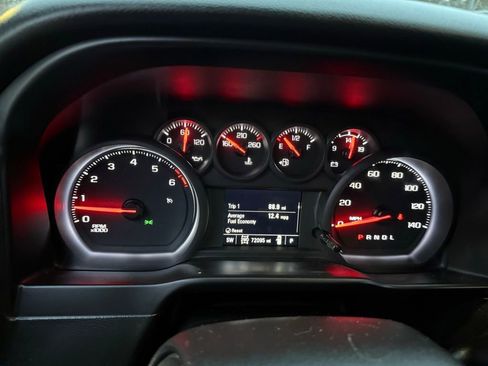 Used 2021 Chevrolet Silverado 1500 Custom image 12