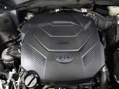 Used 2021 Kia Telluride LX image 38