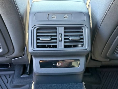 Used 2025 Audi Q5 Premium w/ Convenience Package AWD/4WD image 20