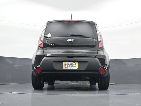 Used 2015 Kia Soul + FWD image 26