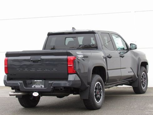 New 2024 Toyota Tacoma TRD Off-Road w/ TRD Off Road Upgrade Package AWD/4WD image 6