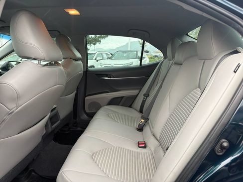 Used 2019 Toyota Camry SE FWD image 20
