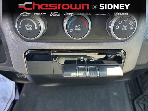 Used 2019 RAM 1500 Big Horn AWD/4WD image 20