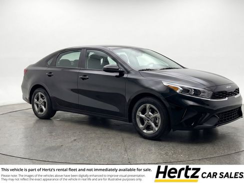 Used 2025 Kia K4 FWD image 1
