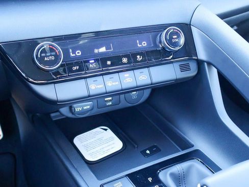 New 2026 Hyundai Elantra Sport image 18