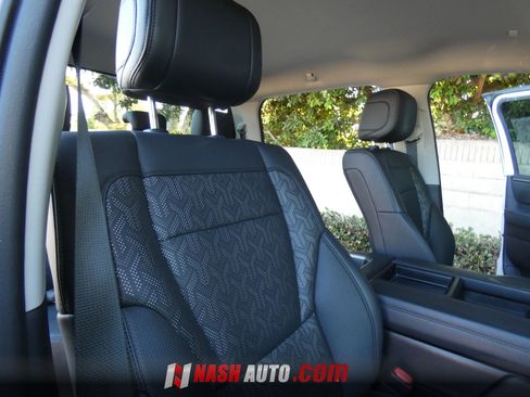 Used 2024 Toyota Tundra Limited AWD/4WD image 32