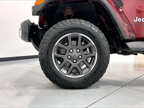 Used 2021 Jeep Gladiator Overland AWD/4WD image 10