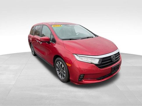 Used 2024 Honda Odyssey EX-L image 3