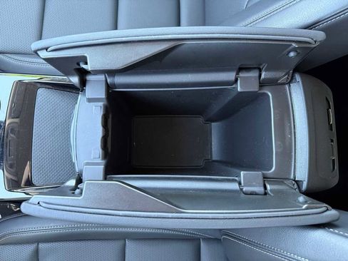 Used 2025 Buick Envision Preferred image 36