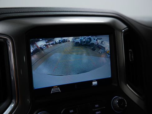 Used 2022 Chevrolet Silverado 1500 RST AWD/4WD image 37