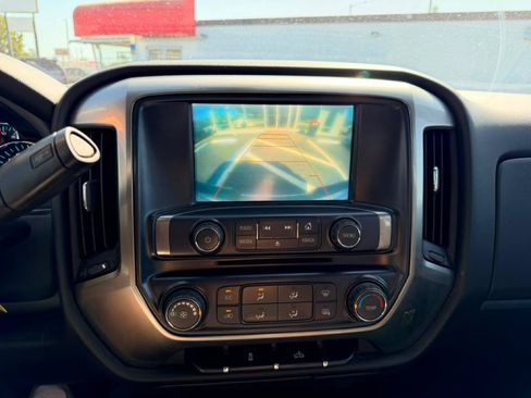 Used 2018 Chevrolet Silverado 1500 LT w/ Trailering Package AWD/4WD image 24