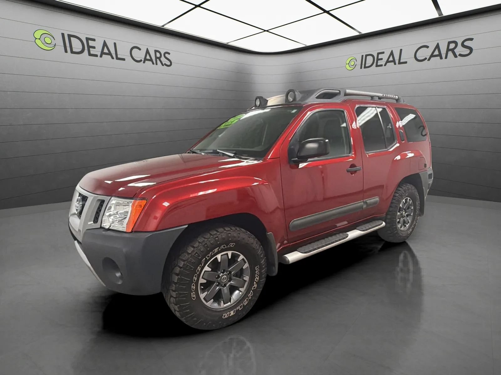 Used 2015 Nissan Xterra PRO-4X w/ Nevada Tow Package AWD/4WD image 1