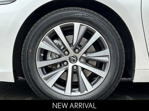 Certified 2021 Lexus ES 300h image 29