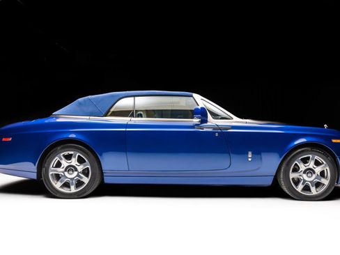 Used 2010 Rolls-Royce Phantom Drophead Coupe image 35