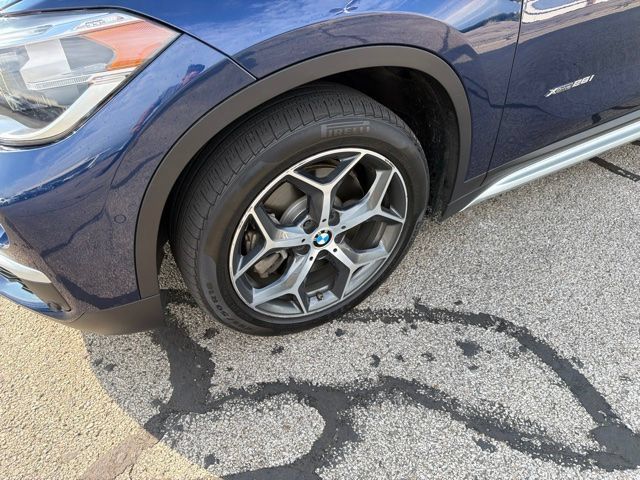 Used 2018 BMW X1 xDrive28i AWD/4WD image 3