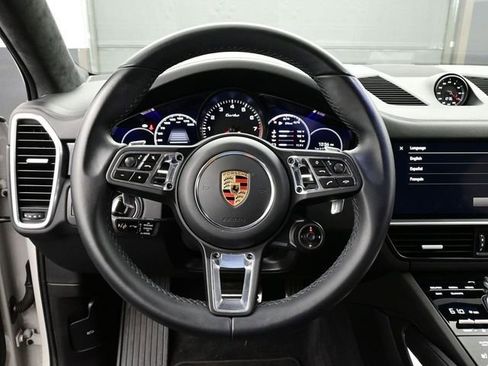 Certified 2023 Porsche Cayenne Turbo AWD/4WD image 7