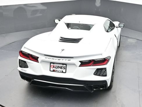Used 2024 Chevrolet Corvette Stingray Premium Conv w/ Battery Protection Package RWD image 28