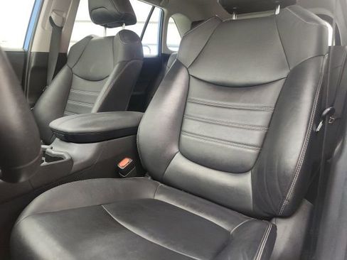 Certified 2019 Toyota RAV4 XLE Premium w/ Advanced Technology Package FWD image 11