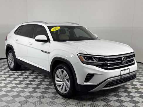 Used 2022 Volkswagen Atlas Cross Sport SE image 3