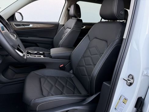 New 2026 Volkswagen Atlas SE image 19