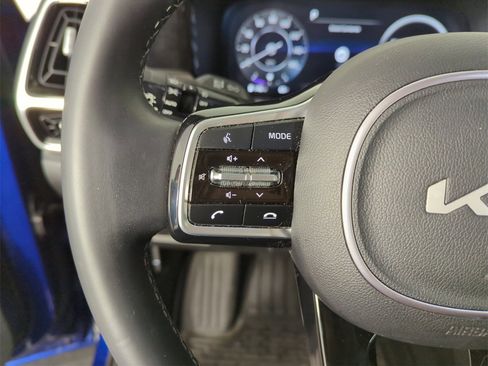 Used 2023 Kia Sorento SX image 22