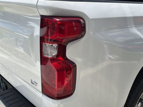 Certified 2022 Chevrolet Silverado 1500 LT RWD image 13