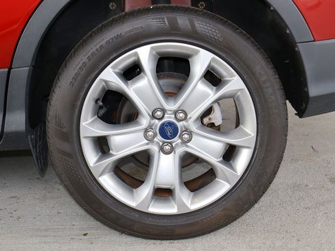 Used 2015 Ford Escape Titanium image 40