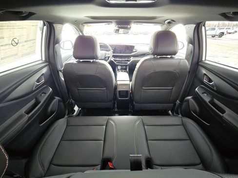 New 2026 Buick Envista Avenir image 16