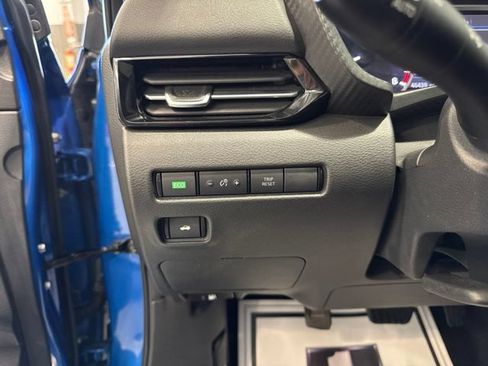 Certified 2020 Nissan Sentra SR w/ Premium Package FWD image 20
