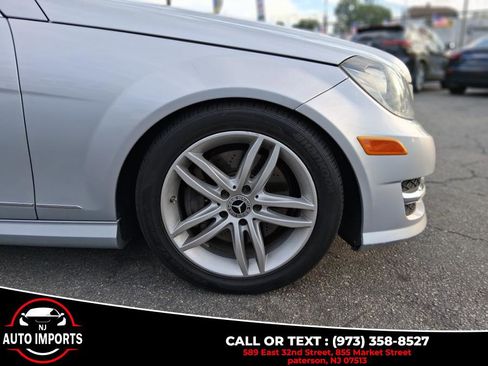 Used 2013 Mercedes-Benz C 300 Sport image 43