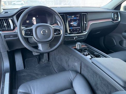 Used 2024 Volvo S60 B5 Plus image 11