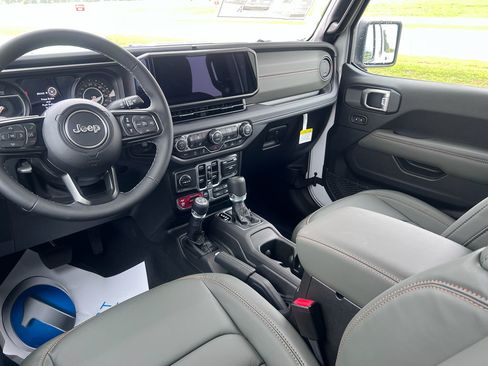 New 2026 Jeep Gladiator Mojave AWD/4WD image 20