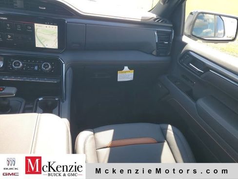 New 2026 GMC Sierra 1500 AT4 w/ AT4 Premium Package AWD/4WD image 26