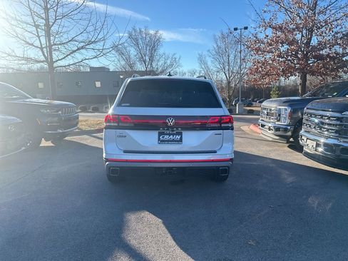 New 2026 Volkswagen Atlas Peak Edition AWD/4WD image 4