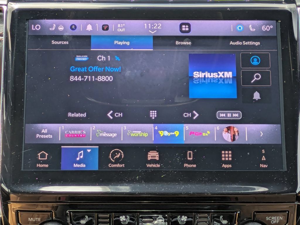 Used 2024 Jeep Grand Cherokee L Summit w/ Luxury Tech Group V AWD/4WD image 35