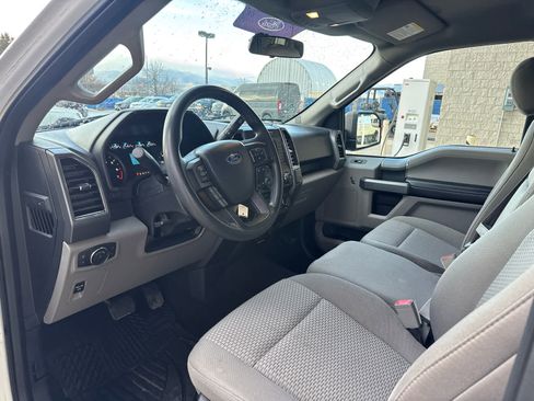 Used 2018 Ford F150 XLT w/ XTR Package image 9