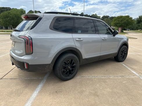 Used 2024 Kia Telluride SX X-Pro image 3
