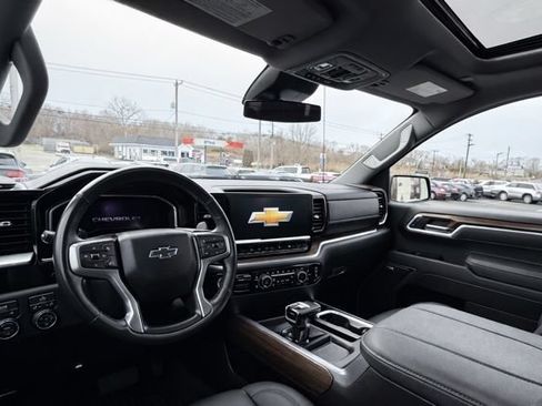 Used 2025 Chevrolet Silverado 1500 RST w/ Convenience Package II AWD/4WD image 21