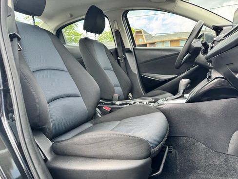 Used 2018 Toyota Yaris iA FWD image 16