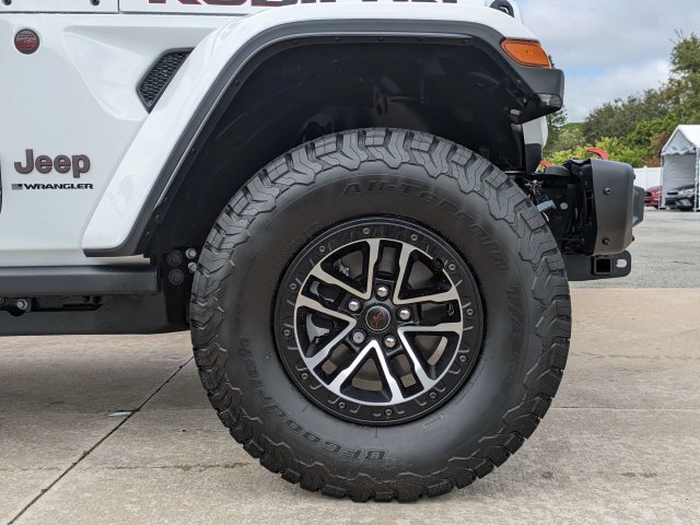 Used 2026 Jeep Wrangler Unlimited Rubicon AWD/4WD image 11