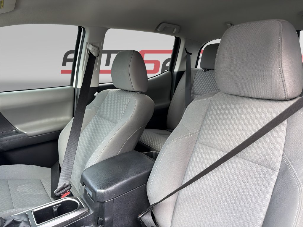 Used 2023 Toyota Tacoma SR5 RWD image 11