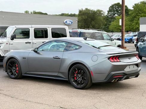 Used 2025 Ford Mustang GT Premium RWD image 40